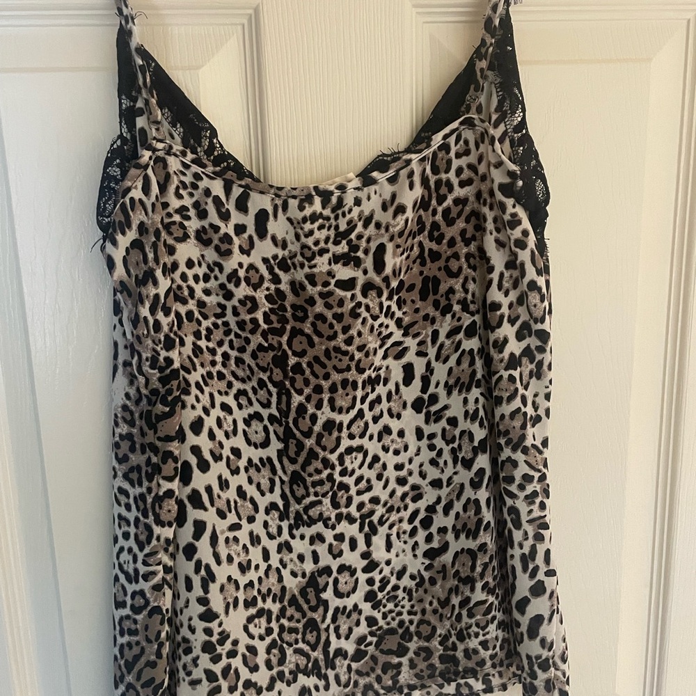 Medium woman’s tank